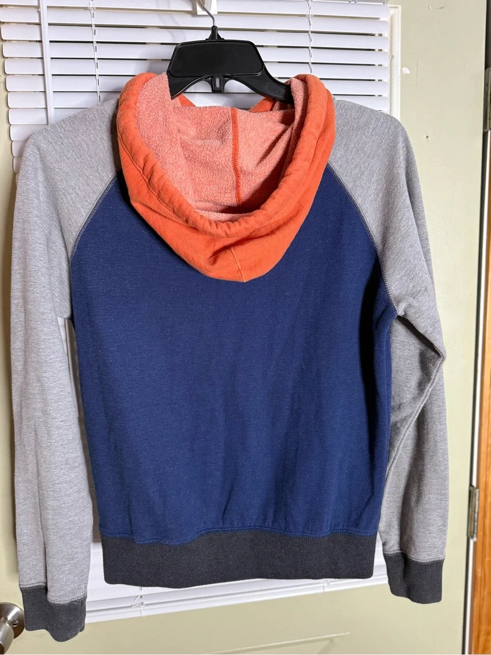 Vintage American Eagle Men's Navy, Gray & Orange Colorblock Hooded Sweatshirt. S